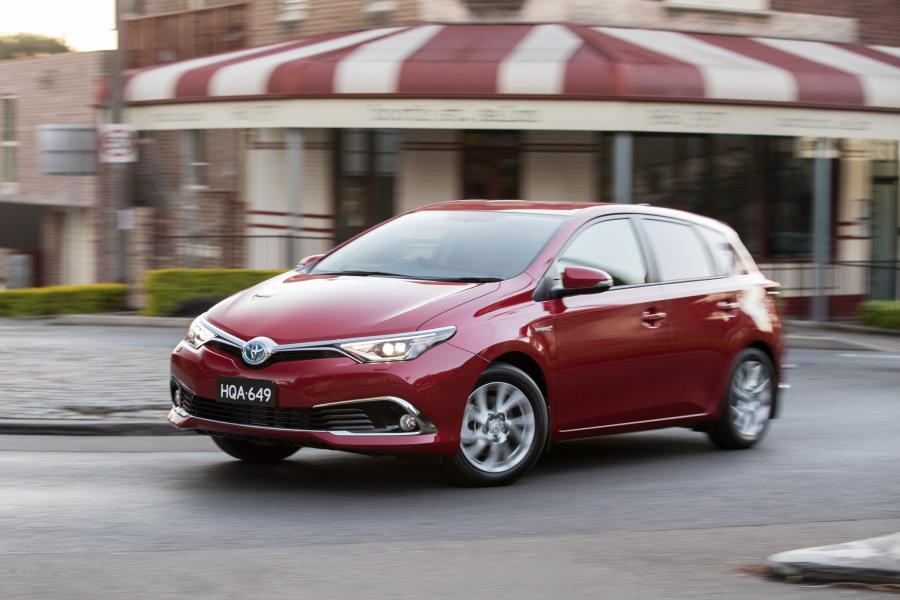  Toyota Corolla Hybrid 2016 года  (AU) (фото 3 из 19)